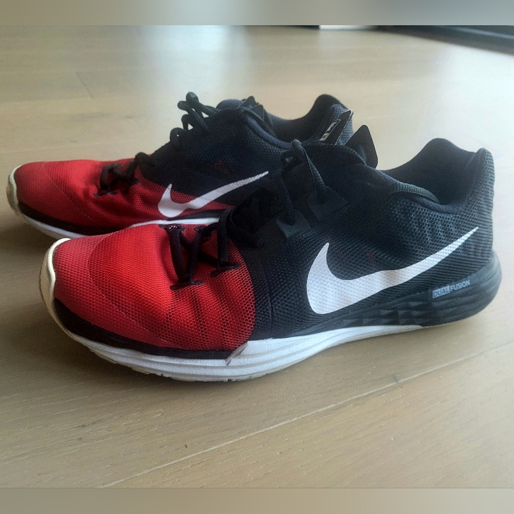 Nike Dual Fusion Training Shoes